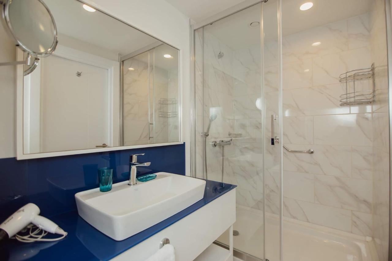 Nuage - 1St Line Sea View Apartments 巴统 外观 照片